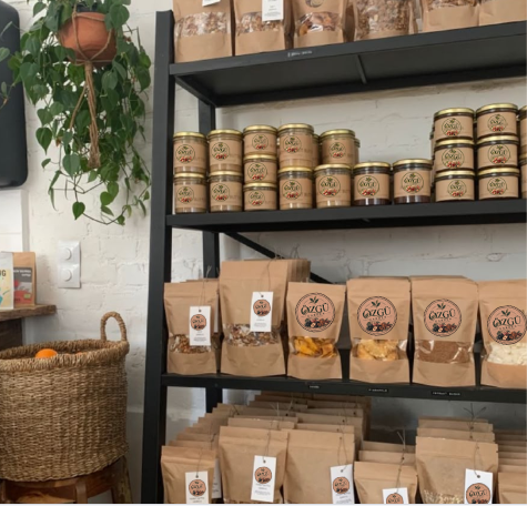 Özgü Garden gerçek ürün rafları ve paketleri